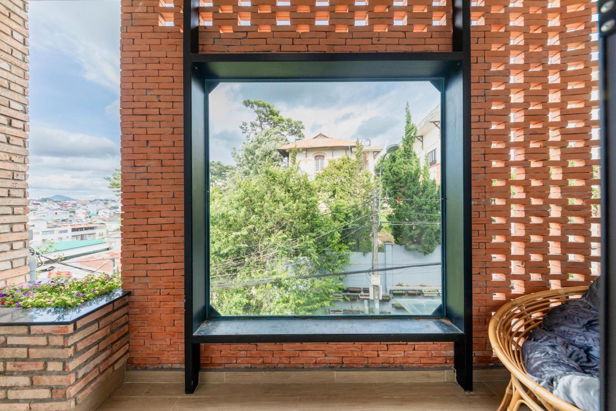 The Brick Home Dalat Exterior photo